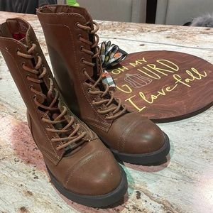 Womens Boots